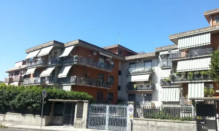 Rexer-Catania-Stanza-singola-ampia-e-luminosa-in-quadrivano-ALTRO