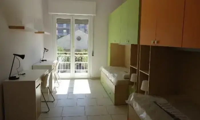 Rexer-Enna-Luminosa-camera-doppia-nuova-CAMERA-DA-LETTO