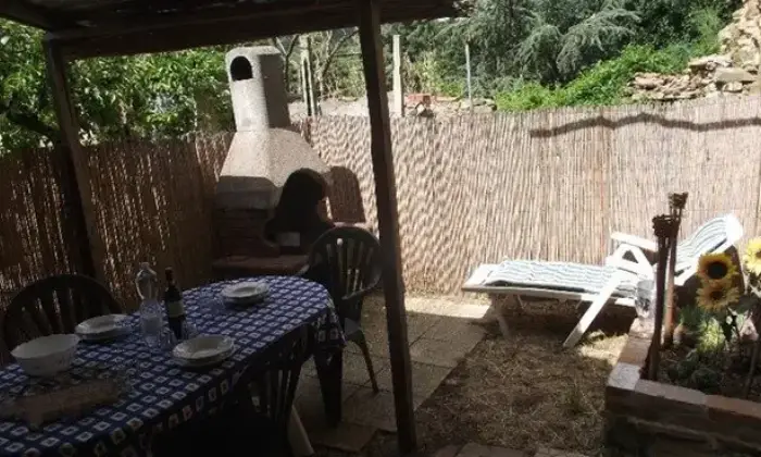 Rexer-marsciano-Graziosa-casa-in-castello-su-due-livelli-a-Km-da-Perugia-GIARDINO