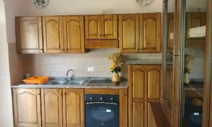 Rexer-Guardea-Tranquilli-appartamenti-su-due-piani-ristrutturati-CUCINA