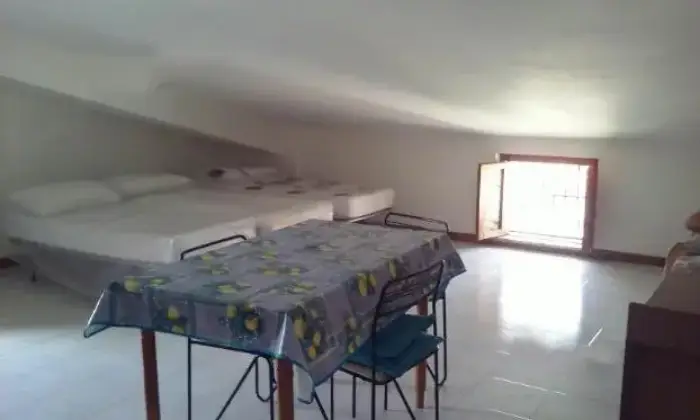 Rexer-Montegiordano-Grazioso-e-luminoso-appartamento-mansardato-CAMERA-DA-LETTO