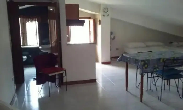 Rexer-Montegiordano-Grazioso-e-luminoso-appartamento-mansardato-CAMERA-DA-LETTO