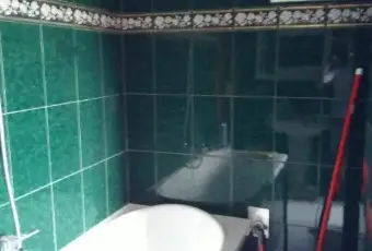 Rexer-Montegiordano-Grazioso-e-luminoso-appartamento-mansardato-BAGNO