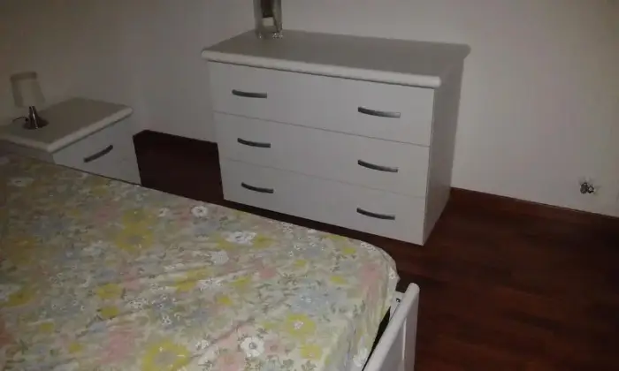Rexer-Corciano-Appartamento-completamente-arredato-e-con-gusto-CAMERA-DA-LETTO