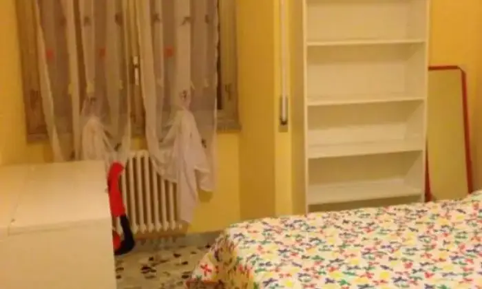 Rexer-Roma-Affittasi-stanza-CAMERA-DA-LETTO