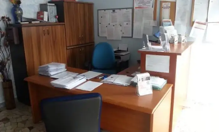 Rexer-Roma-Stanza-in-Caf-avviato-zona-Tuscolana-UfficioStudio
