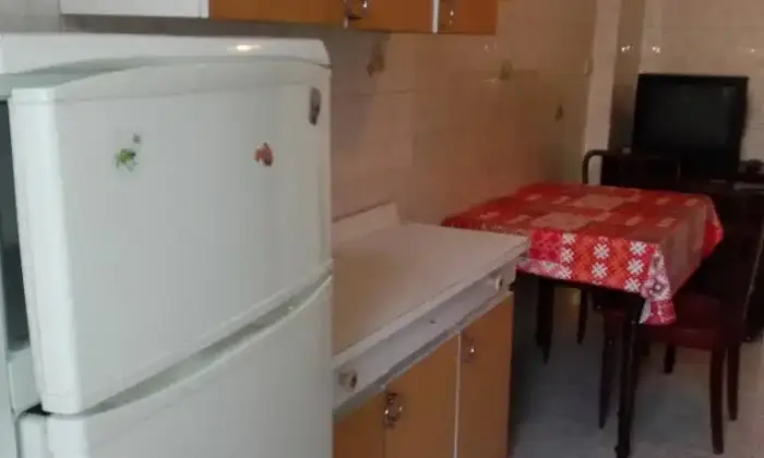 Rexer-Torino-OFFRESI-CAMERA-CUCINA-E-BAGNO-USO-TRANSITORIO-CUCINA