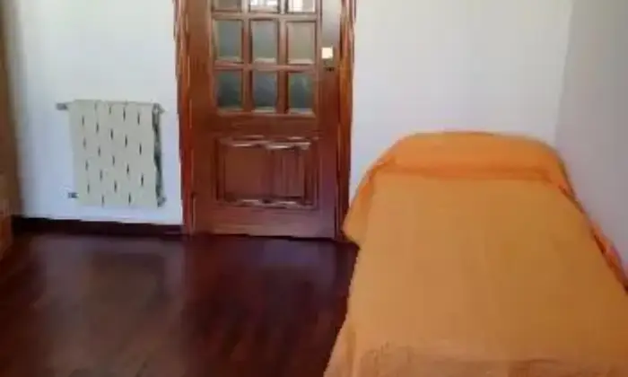 Rexer-Catania-Posto-letto-zona-corso-Sicilia-CAMERA-DA-LETTO