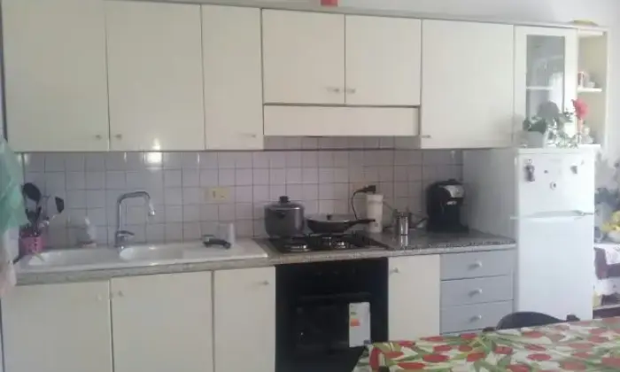Rexer-Roma-Trilocale-Monti-dellAra-zona-Casalotti-CUCINA