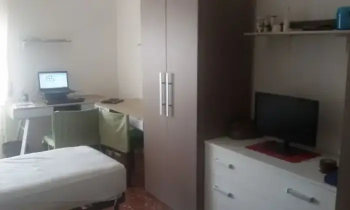 Rexer-Roma-Ultimi-posti-letto-CAMERA-DA-LETTO