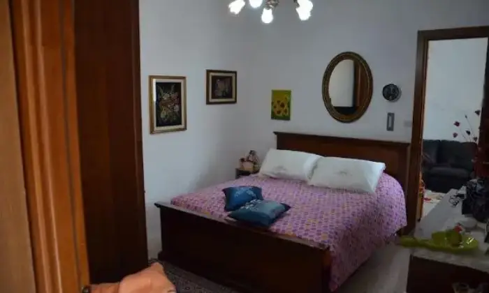 Rexer-Germagnano-Quadrilocale-con-garage-Germagnano-CAMERA-DA-LETTO