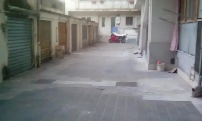 Rexer-Catania-Garage-ampiezza-auto-piu-motorino-GARAGE