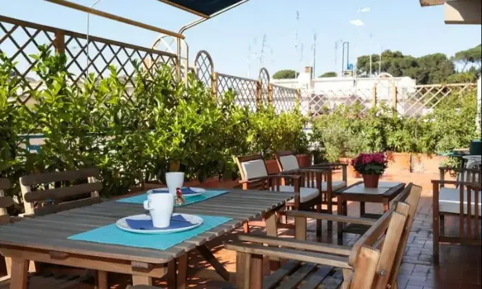 Rexer-Roma-Monolocale-Attico-San-Pietro-disponibile-solo-dal-all-Balcone