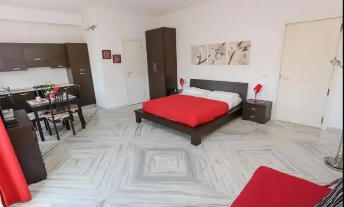 Rexer-Roma-Monolocale-Attico-San-Pietro-disponibile-solo-dal-all-CAMERA-DA-LETTO