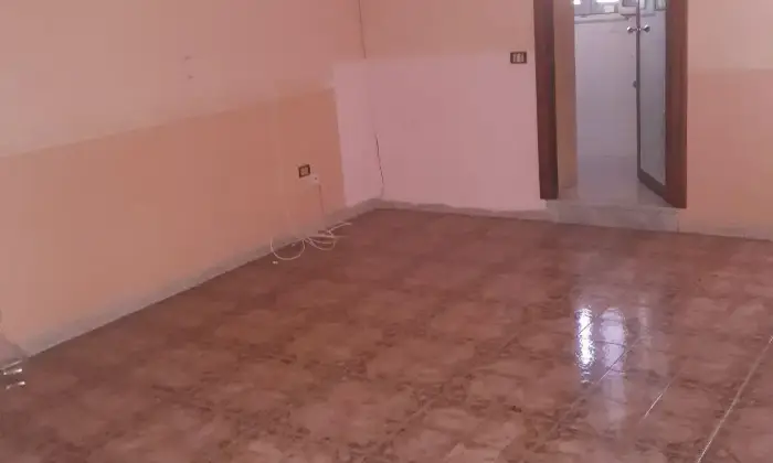 Rexer-Orta-di-Atella-Bellissimo-appartamento-mq-SALONE