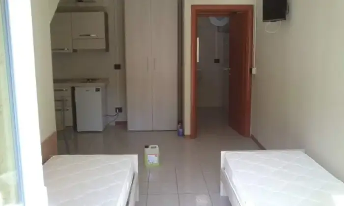 Rexer-Settimo-Torinese-settimanale-a-settimo-tse-monolocali-in-affitto-CAMERA-DA-LETTO