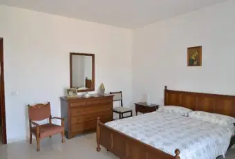 Rexer-Rometta-Affittasi-Appartamento-ristrutturato-con-panorama-CAMERA-DA-LETTO