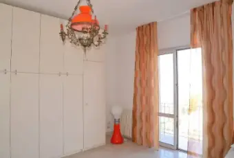 Rexer-Rometta-Affittasi-Appartamento-ristrutturato-con-panorama-CAMERA-DA-LETTO