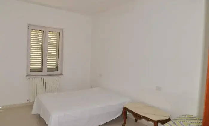 Rexer-Rometta-Affittasi-Appartamento-ristrutturato-con-panorama-CAMERA-DA-LETTO
