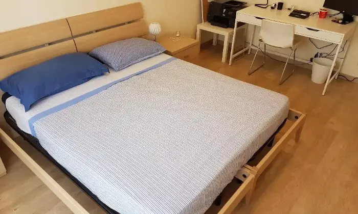 Rexer-Roma-Ampia-stanza-singola-CAMERA-DA-LETTO