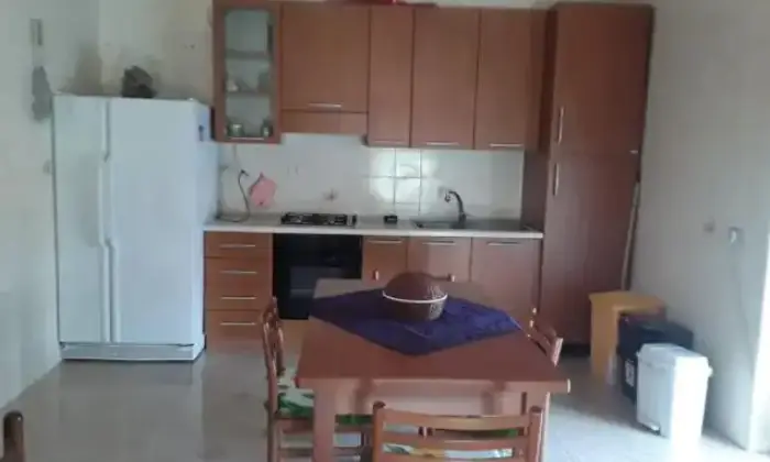 Rexer-Cariati-Bellissimo-Quadrilocale-zona-Silichella-CUCINA