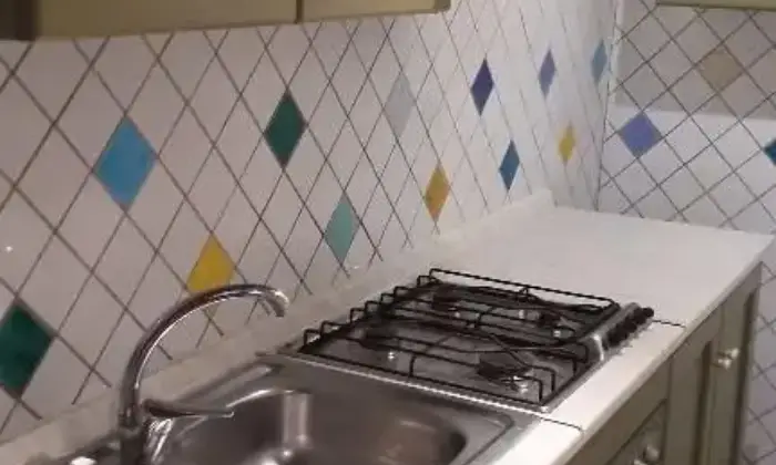 Rexer-Ruvo-di-Puglia-FITTASI-O-VENDESI-APPARTAMENTO-ARREDATO-CUCINA