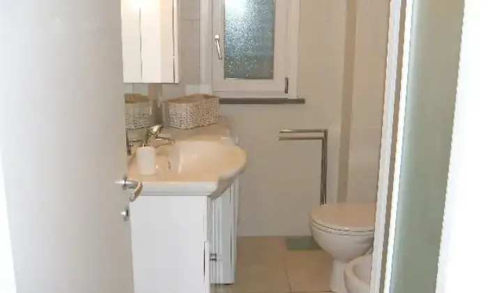 Rexer-Castagneto-Carducci-Appartamento-con-terrazza-panoramica-BAGNO