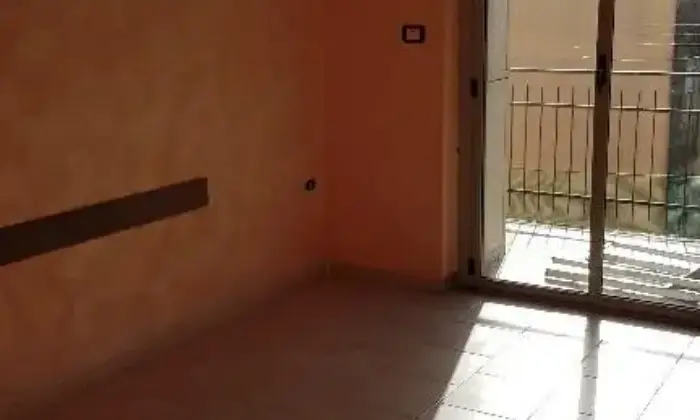 Rexer-Giugliano-in-Campania-Appartamento-SALONE