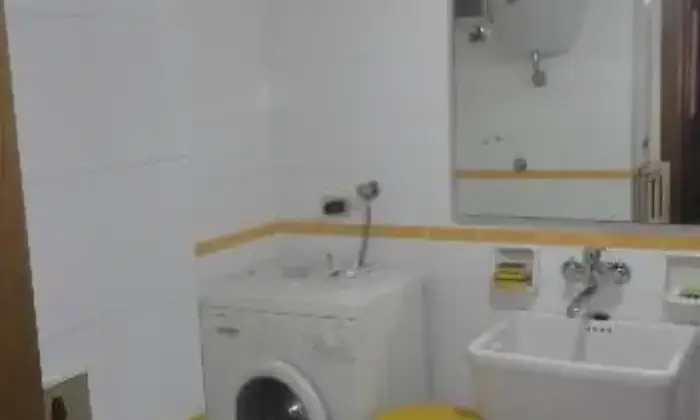Rexer-Castel-Volturno-Appartamento-in-pineta-mare-BAGNO
