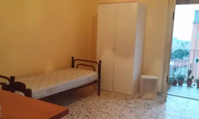 Rexer-Catania-Camera-singola-per-studente-o-lavoratore-CAMERA-DA-LETTO
