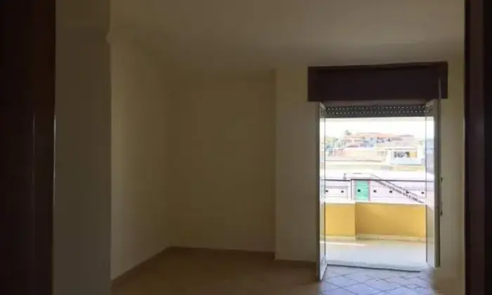 Rexer-Giugliano-in-Campania-Appartamento-vani-vverdi-CAMERA-DA-LETTO