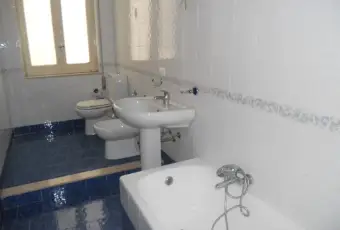 Rexer-Augusta-AMPIO-E-LUMINOSO-BAGNO