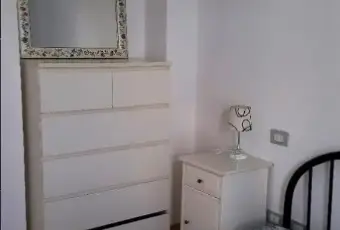 Rexer-Mondov-Bilocale-arredato-A-CAMERA-DA-LETTO