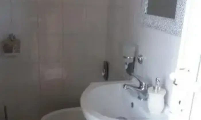 Rexer-Gaeta-Bungalow-con-giardino-a-fontania-gaeta-BAGNO