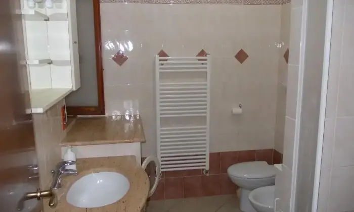 Rexer-Francavilla-al-Mare-Camera-arredata-per-studente-o-lavoratore-BAGNO