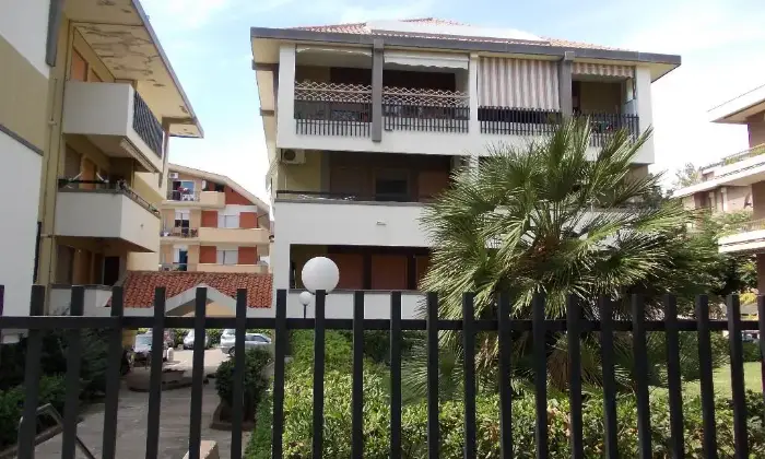 Rexer-Francavilla-al-Mare-Camera-arredata-per-studente-o-lavoratore-ALTRO