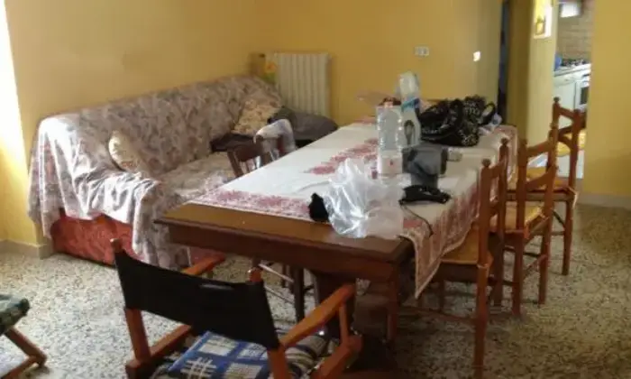 Rexer-Farindola-Casa-rustica-a-Farindola-SALONE