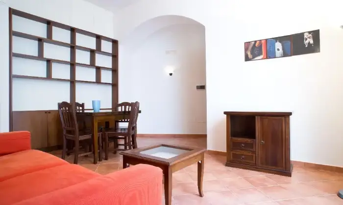 Rexer-Napoli-Appartamento-ristrutturato-piano-SALONE