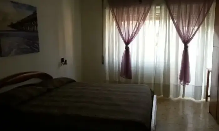 Rexer-Roma-camere-per-studenti-CAMERA-DA-LETTO