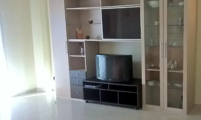 Rexer-Crotone-Bellissimo-trilocale-SALONE