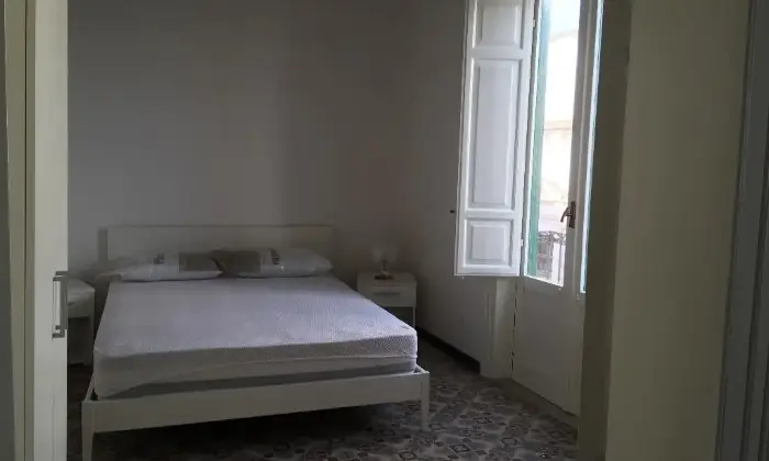 Rexer-Trapani-Bilocale-arredato-CAMERA-DA-LETTO