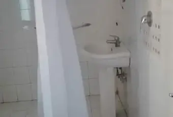 Rexer-Giffoni-Sei-Casali-Bella-mansarda-BAGNO