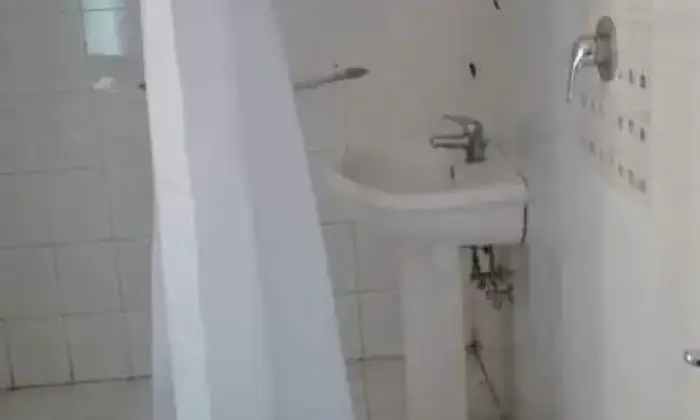 Rexer-Giffoni-Sei-Casali-Bella-mansarda-BAGNO
