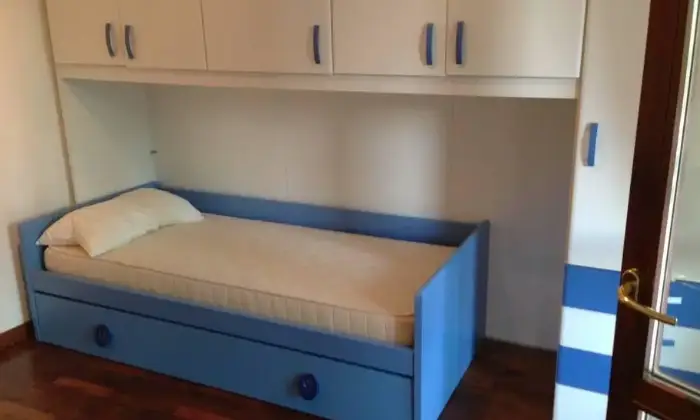 Rexer-Roma-Trilocale-arredato-CAMERA-DA-LETTO