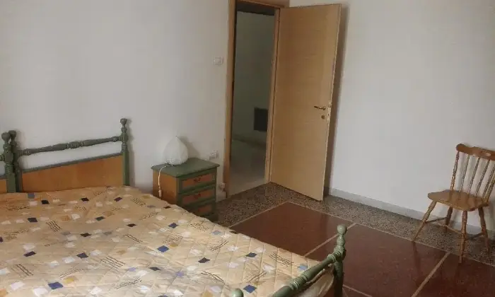 Rexer-Foggia-Trilocale-arredato-CAMERA-DA-LETTO