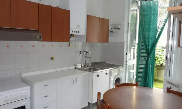 Rexer-La-Spezia-Bilocale-per-militari-CUCINA