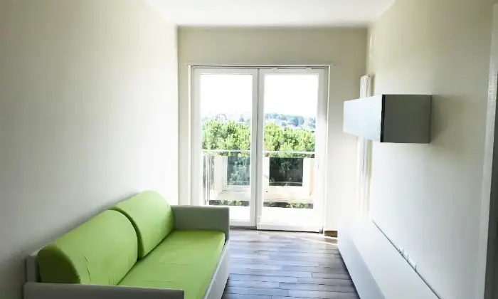 Rexer-Matera-Trilocale-arredato-SALONE