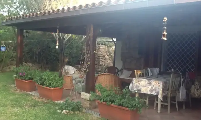 Rexer-Olbia-Villetta-con-giardino-GIARDINO