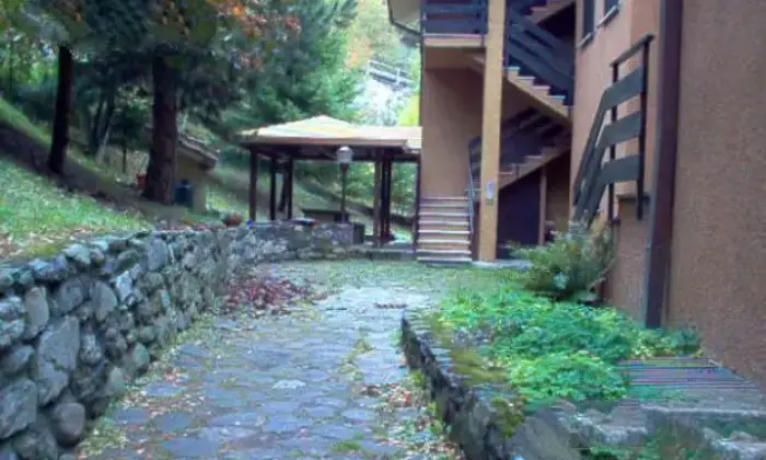 Rexer-Vione-Monolocale-arredato-GIARDINO