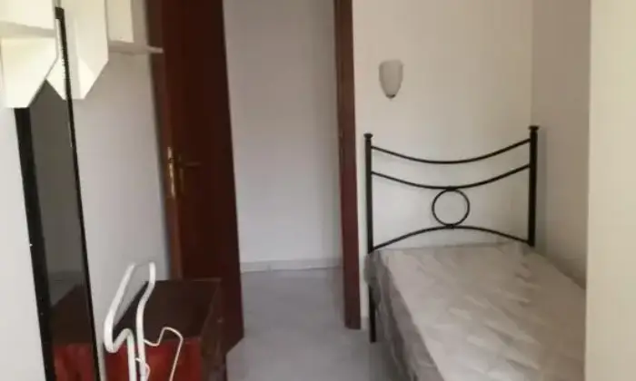 Rexer-Roma-Trilocale-ristrutturato-CAMERA-DA-LETTO
